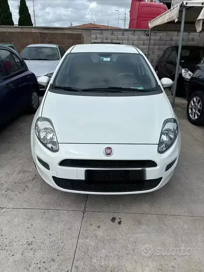 Usata Fiat Grande Punto 69 CV (50 kW) 2013 Utilitaria
