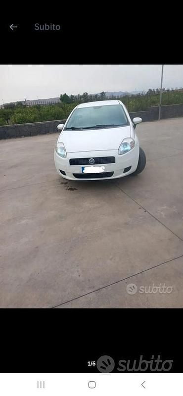 Usata Fiat Grande Punto 65 CV (47 kW) 2008 Bianco Utilitaria