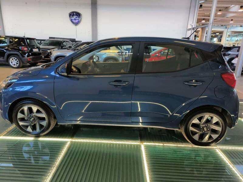 Usata Hyundai i10 67 CV (49 kW) 2024 Blu Utilitaria