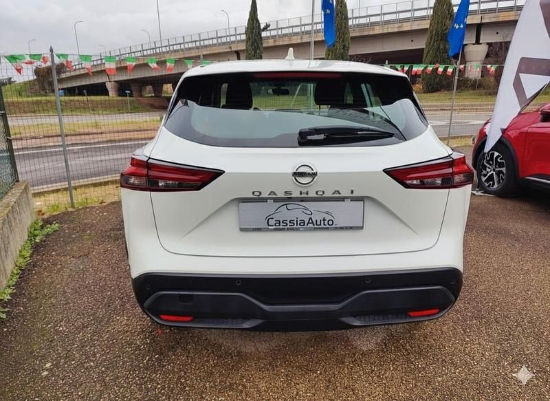 Usata Nissan Qashqai Acenta 140 CV (102 kW) 2022 Bianco SUV