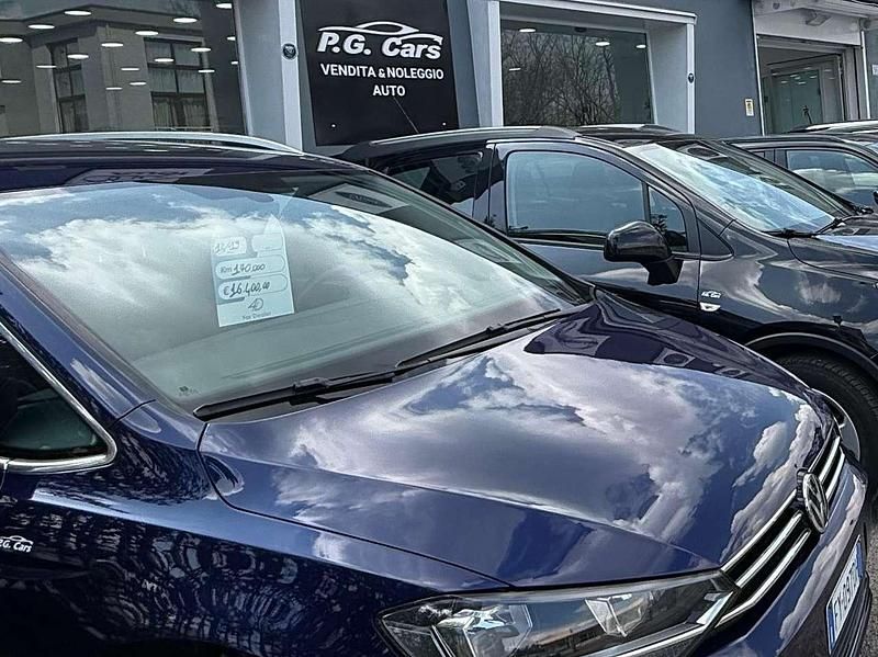 Usata Peugeot 2008 Allure 131 CV (96 kW) 2023 Nero SUV