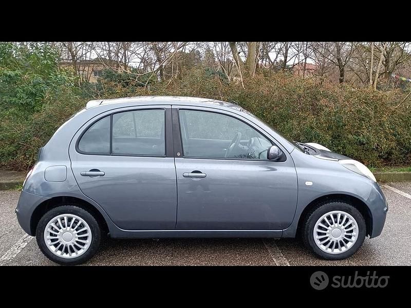 Usata Nissan Micra 80 CV (58 kW) 2009 Grigio Berlina