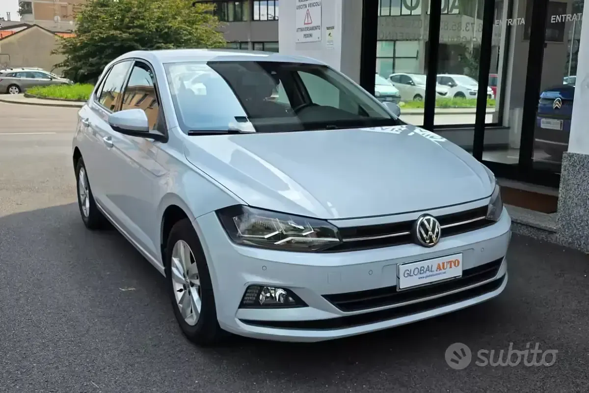 Usata VW Polo Comfortline 95 CV (69 kW) 2020 Grigio Utilitaria