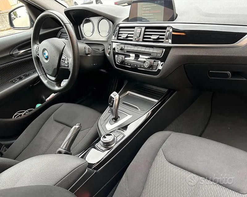 Usata BMW 116 Efficient Dynamics 116 CV (85 kW) 2017 Grigio Utilitaria