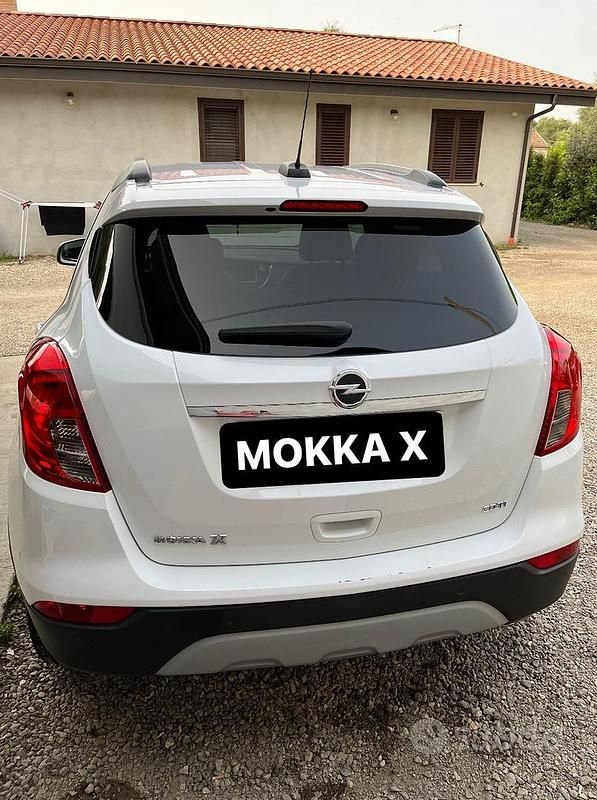 Usata Opel Mokka X 136 CV (100 kW) 2018 Bianco SUV