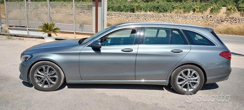Usata Mercedes C200 Avantgarde 135 CV (99 kW) 2018 Grigio Station wagon