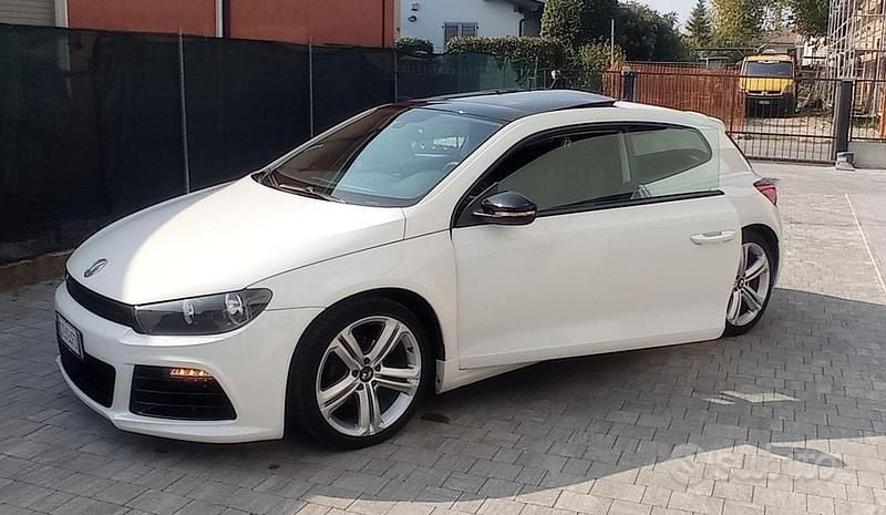 Bianco Usata 2010 VW Scirocco Coupé | 8000 € (Buon prezzo) - Immagine 1/4