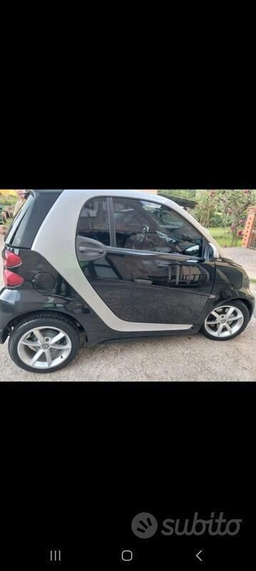 Usata Smart ForTwo Coupé 71 CV (52 kW) 2011 Utilitaria