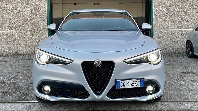 Usata Alfa Romeo Stelvio Veloce 210 CV (154 kW) 2021 Blu SUV