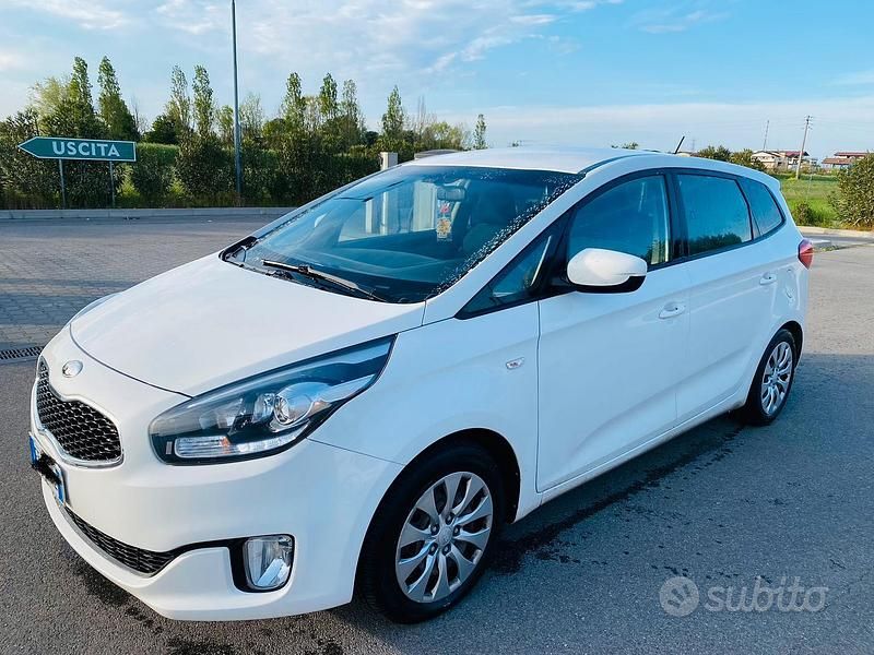Usata Kia Carens 115 CV (84 kW) 2013 Bianco Monovolume