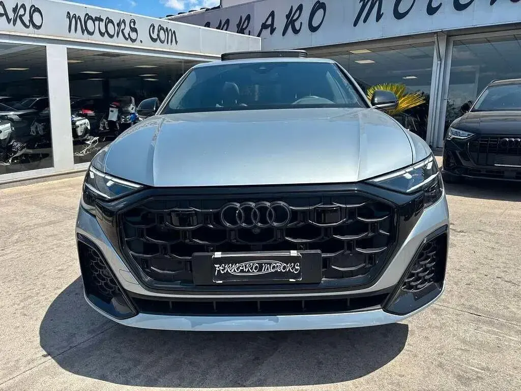 Usata Audi Q8 S-Line 285 CV (209 kW) 2025 Argento SUV