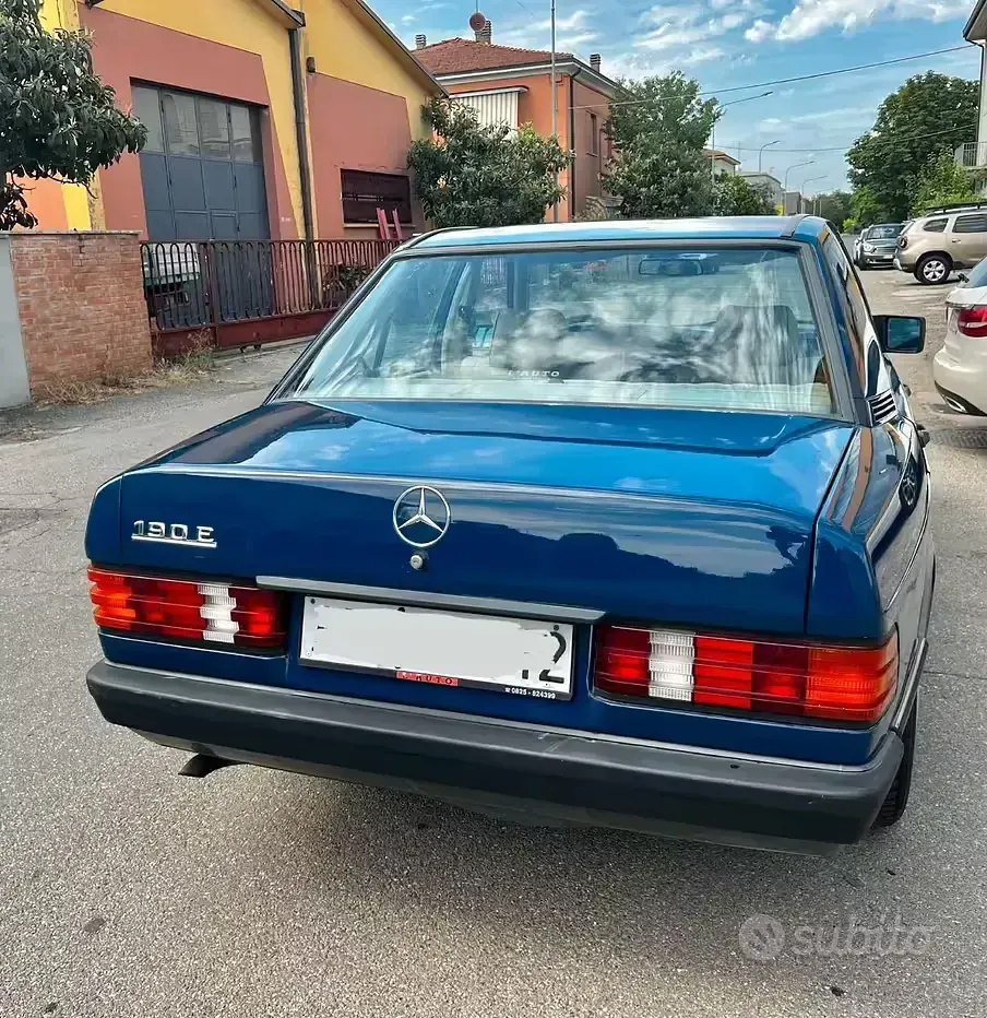 Usata Mercedes 190 90 CV (66 kW) 1983 Berlina