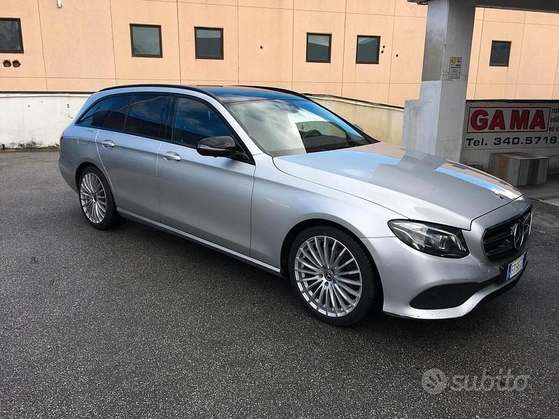 Usata Mercedes E220 Business 194 CV (142 kW) 2018 Grigio Station wagon