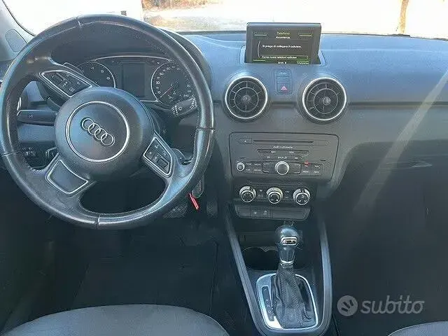 Usata Audi A1 Attraction 122 CV (89 kW) 2014 Grigio Utilitaria