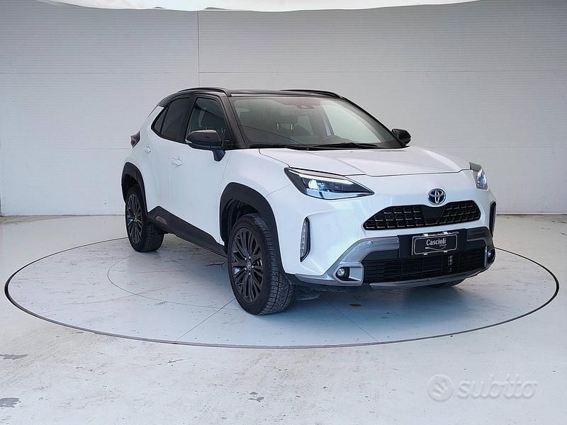 Usata Toyota Yaris Cross 92 CV (67 kW) 2023 Bianco SUV