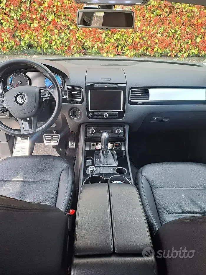Usata VW Touareg 240 CV (176 kW) 2011 Bianco SUV