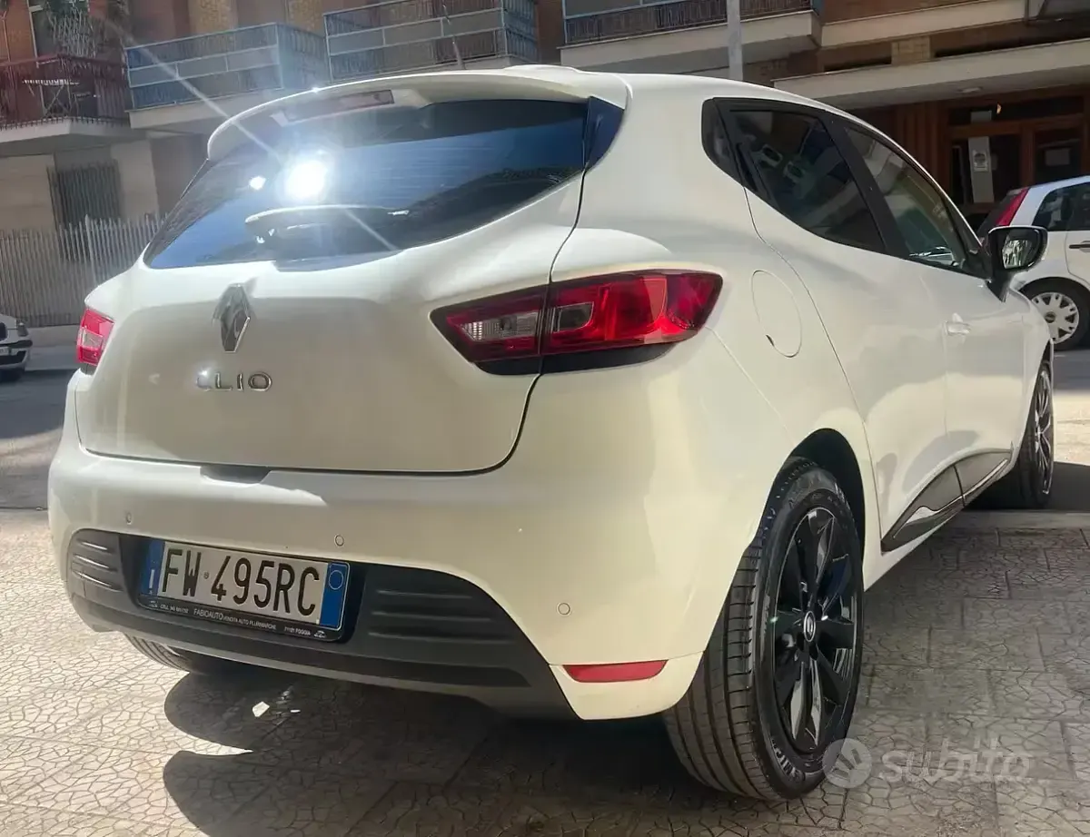 Usata Renault Clio IV Life 75 CV (55 kW) 2019 Bianco Berlina