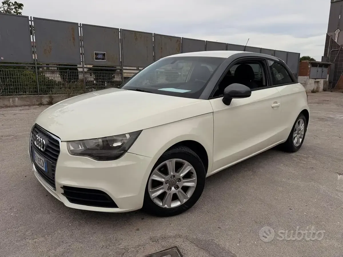 Usata Audi A1 Attraction 86 CV (63 kW) 2012 Bianco Utilitaria