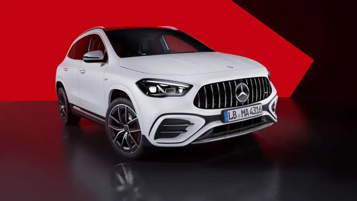 Usata Mercedes GLA35 AMG Premium 306 CV (225 kW) 2024 Argento SUV