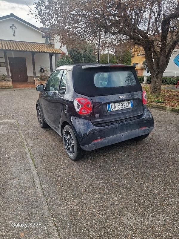 Usata Smart ForTwo Electric Drive 60 kW (82 CV) 2020 Nero Cabrio