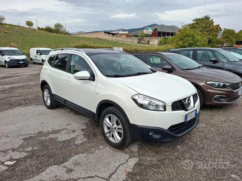 Bianco Usata 2013 Nissan Qashqai +2 SUV | 8500 € (Cara) - Immagine 1/4