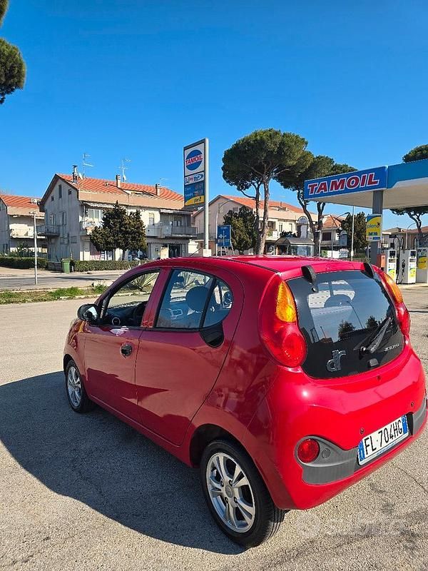 Usata DR Zero 69 CV (50 kW) 2017 Rosso Utilitaria