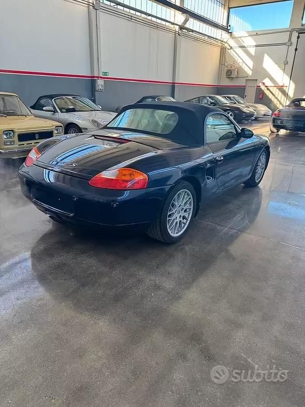 Usata Porsche Boxster 252 CV (185 kW) 2001 Blu Cabrio