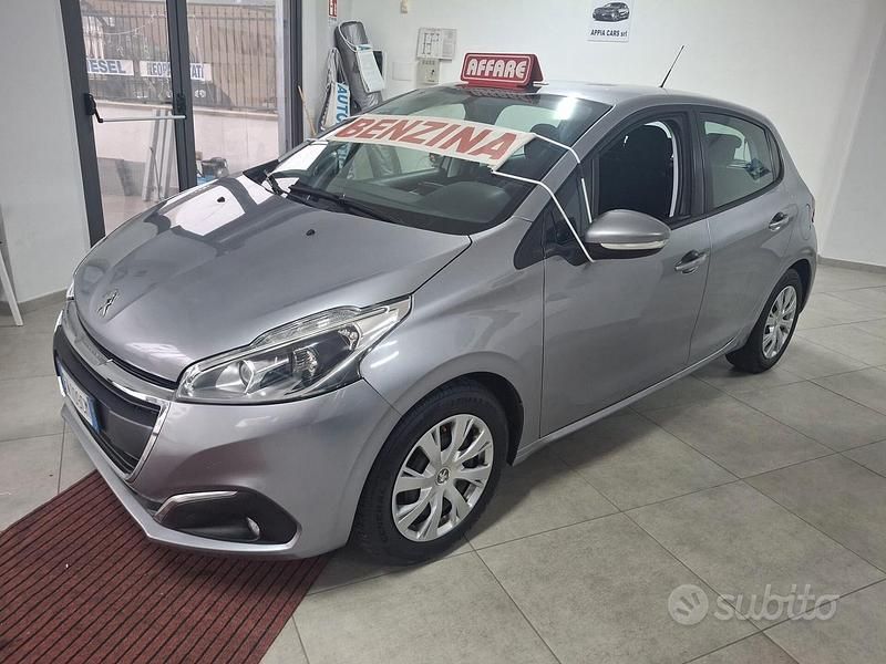 Usata Peugeot 208 Allure 83 CV (61 kW) 2019 Grigio Utilitaria