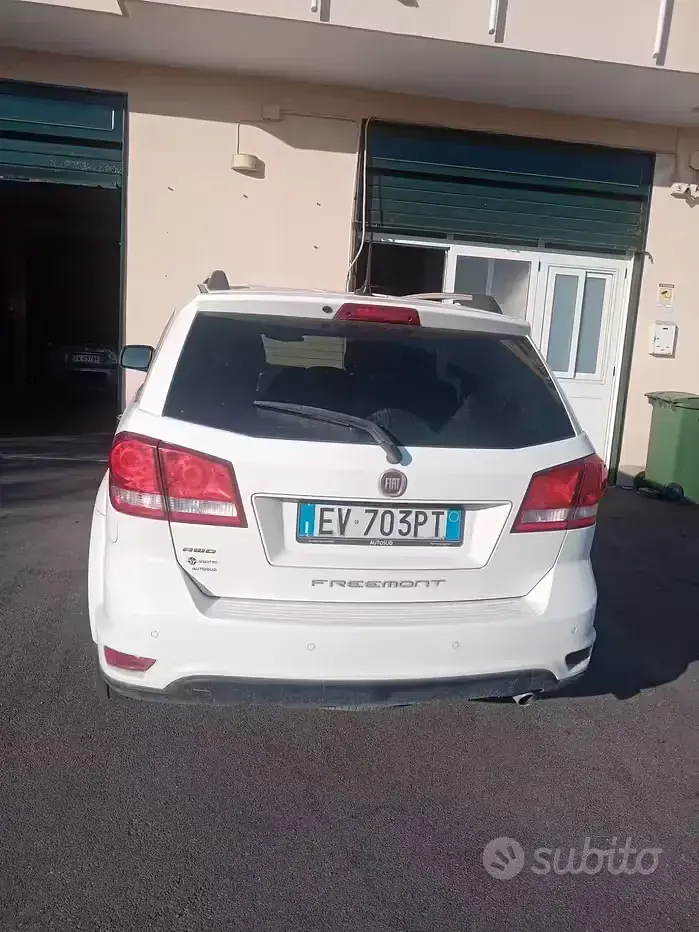 Usata Fiat Freemont 170 CV (125 kW) 2014 SUV