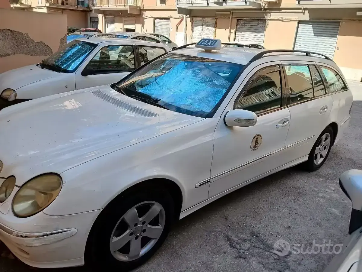 Usata Mercedes E220 150 CV (110 kW) 2005 Bianco Station wagon