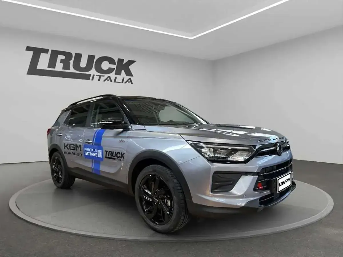 Nuova KGM Korando 163 CV (119 kW) 2026 Iron metal(2 tone) SUV