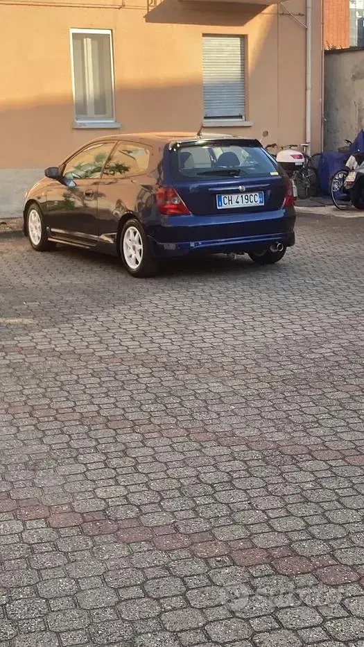 Usata Honda Civic 110 CV (80 kW) 2003 Bluazzurro Berlina