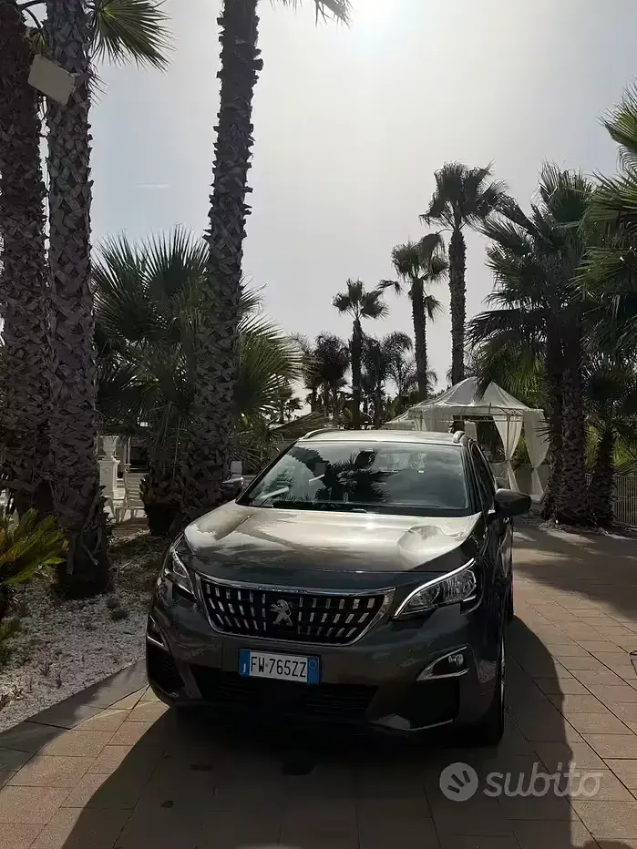 Usata Peugeot 3008 Active 131 CV (96 kW) 2019 Nero SUV