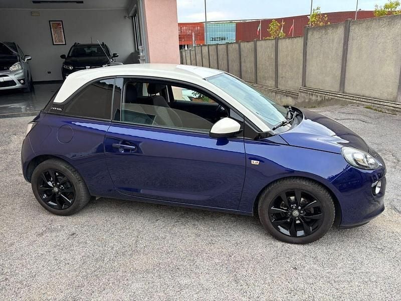 Usata Opel Adam 87 CV (63 kW) 2017 Blu Utilitaria