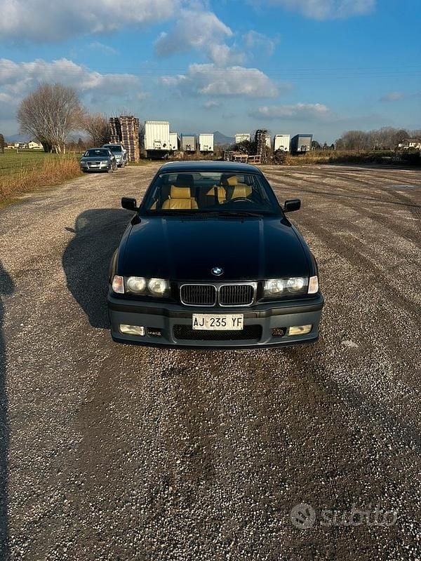 Usata BMW 318 140 CV (102 kW) 1996 Coupé