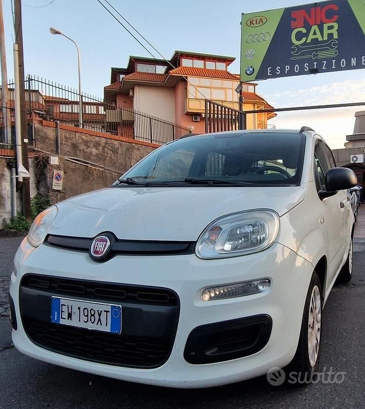 Usata Fiat Panda Easy 69 CV (50 kW) 2014 Bianco Berlina