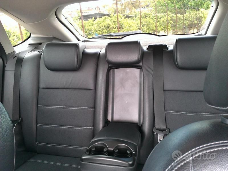 Brugt Ford Focus 145 HK (106 kW) 2009 Sedan