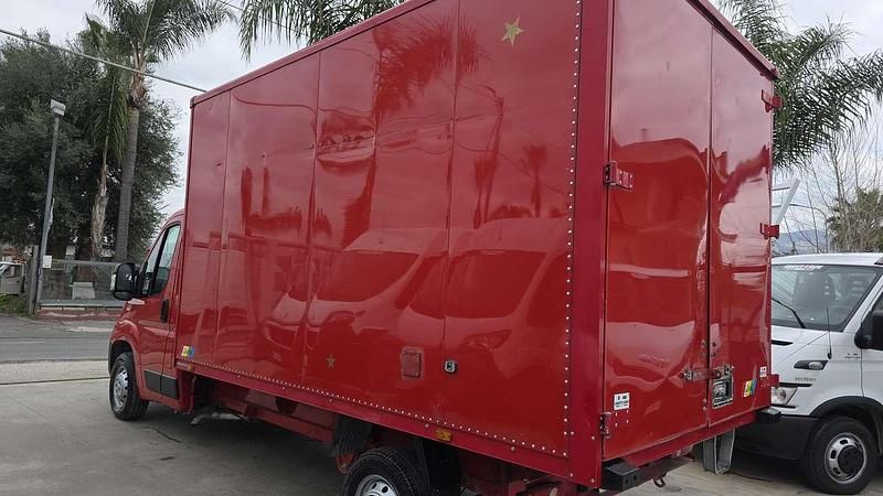 Usata Fiat Ducato 131 CV (96 kW) 2019 Rosso Furgone
