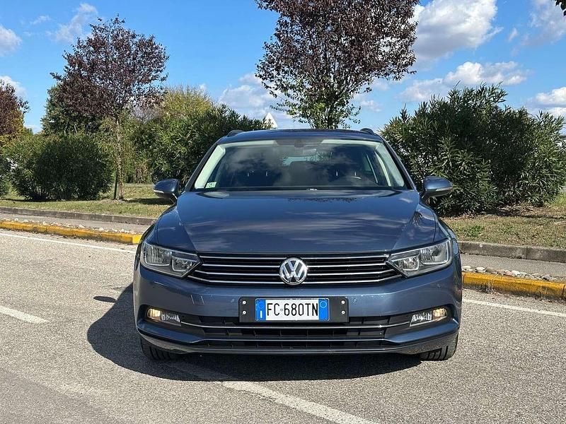 Usata VW Passat Comfortline 120 CV (88 kW) 2016 Grigio Station wagon