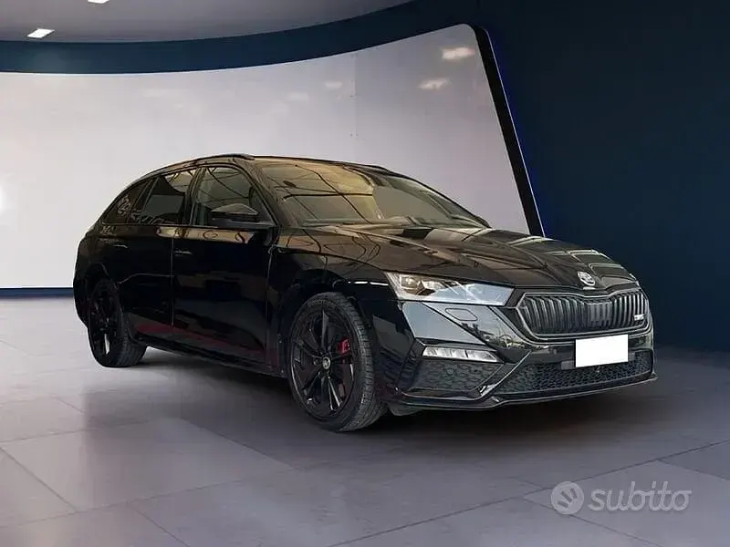Usata Skoda Octavia RS 265 CV (194 kW) 2024 Nero Station wagon