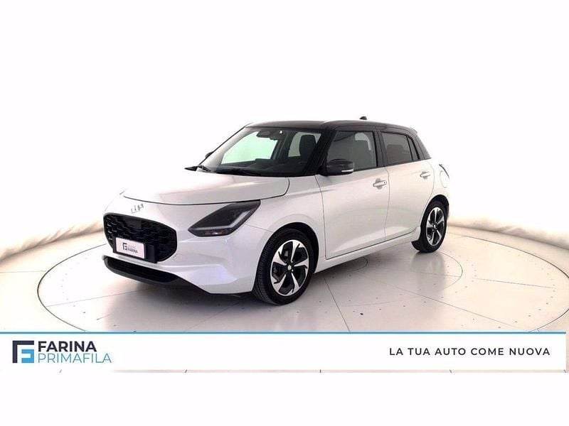 Usata Suzuki Swift 83 CV (61 kW) 2024 Bianco tetto nero Utilitaria