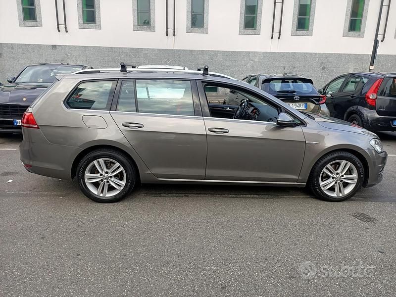 Usata VW Golf VII 122 CV (89 kW) 2015 Grigio Station wagon