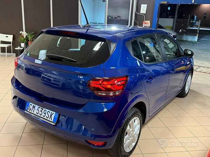 Usata Dacia Sandero Expression 100 CV (73 kW) 2023 Blu Berlina