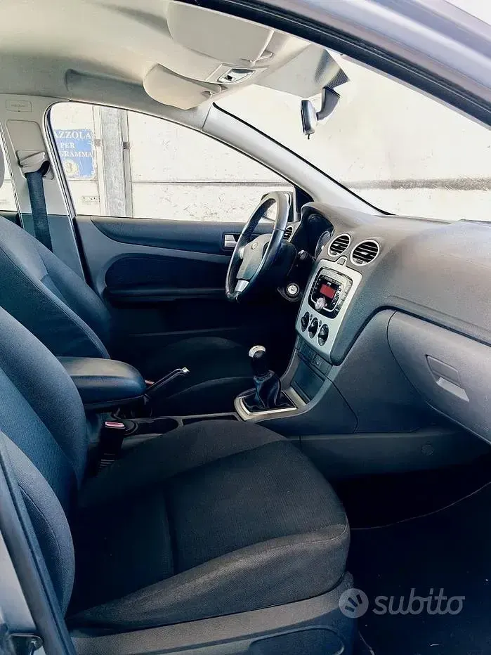 Usata Ford Focus 90 CV (66 kW) 2008 Berlina