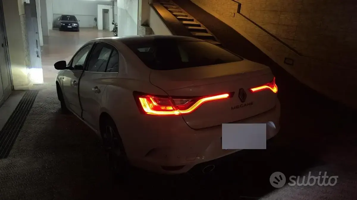 Usata Renault Mégane 131 CV (96 kW) 2017 Coupé