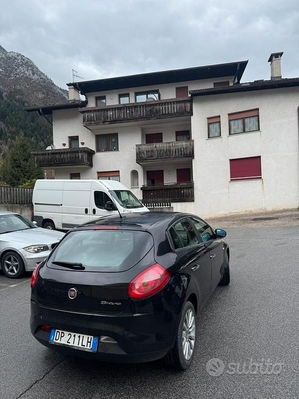 Usata Fiat Bravo 120 CV (88 kW) 2008 Nero Utilitaria