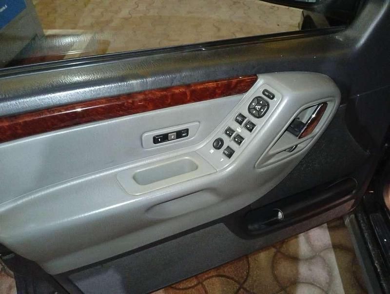 Usata Jeep Grand Cherokee Overland 163 CV (119 kW) 2004 SUV