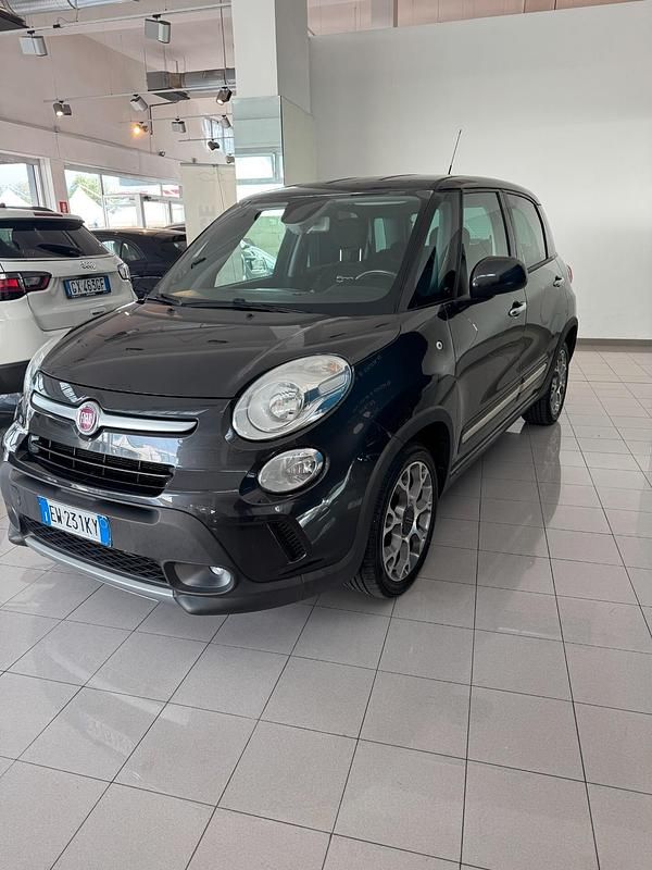 Usata Fiat 500L Trekking 84 CV (61 kW) 2014 Grigio Monovolume
