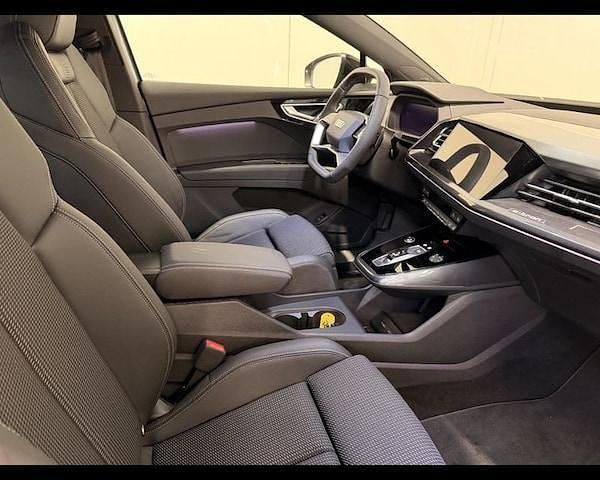 Nuova Audi Q4 Sportback e-tron S-Line 210 kW (286 CV) 2025 Blu geyser metallizzato SUV