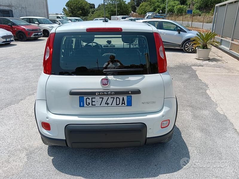 Usata Fiat Panda Street 69 CV (50 kW) 2021 Bianco Furgone